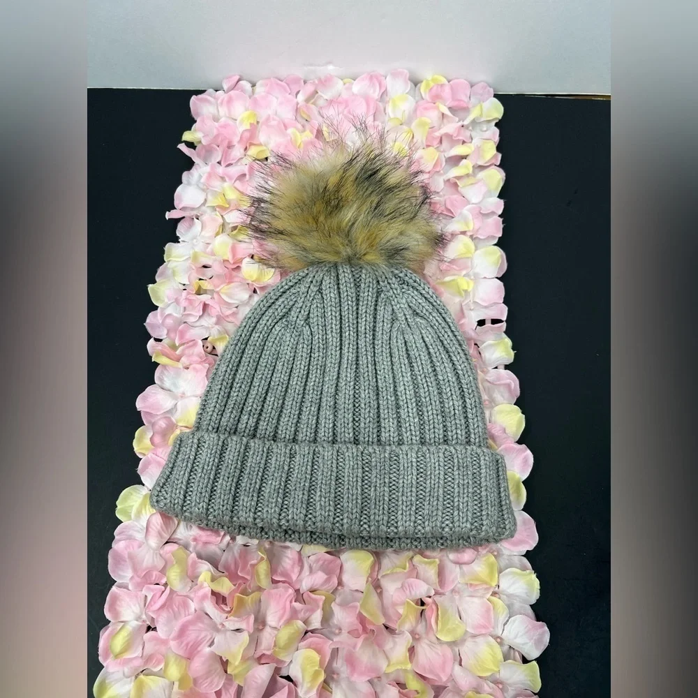 J CREW Pom Pom Hat Women OS Ribbed Cuffed Beanie NEW Knit Cotton Gray